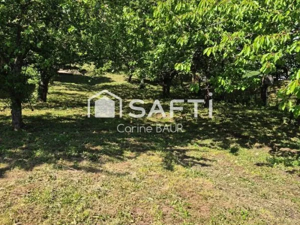 Terrain de 1271 m²