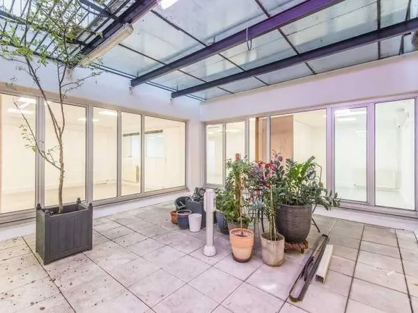 Bureaux 2 pièces 350 m²