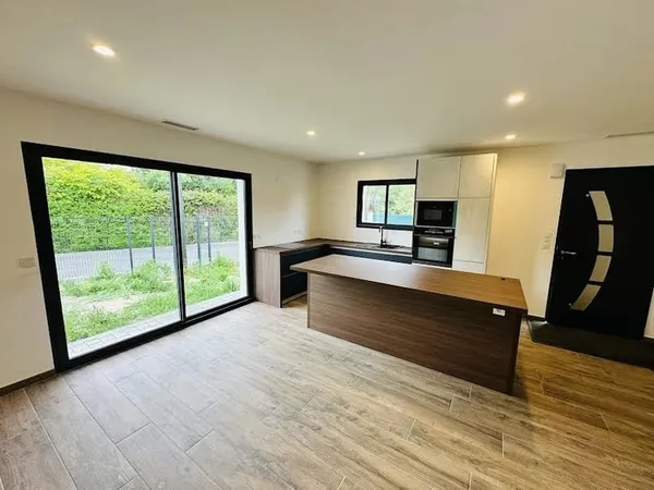 Villa 4 pièces 80 m²