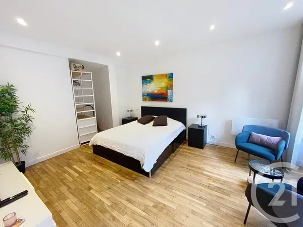 Studio 1 pièce 33 m²