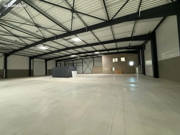 LOCAL D'ACTIVITE 1825 m² BEAUVAIS
