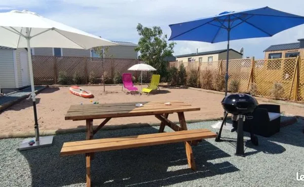 Les pieds dans l'eau : mobil-home 45 m² sur terrain privatif 300 m²