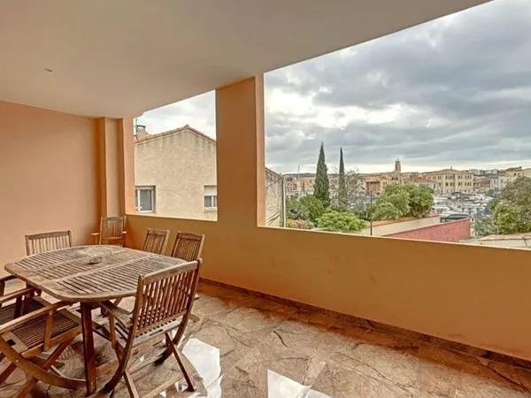 Appartement 5 pièces 165 m²