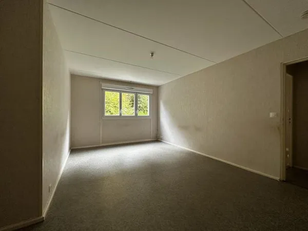 TULLE - Appartement T2 - Résidence La Chataigneraie