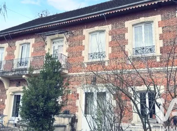 Maison 7 pièces 200 m²