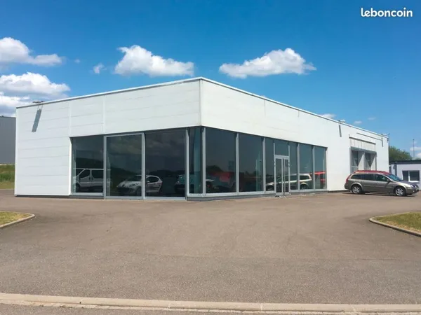 Batiment industriel et commercial