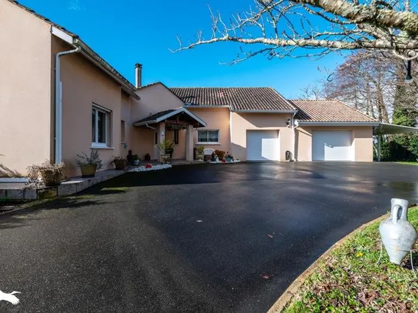 Contemporaine de 5 pièces principales