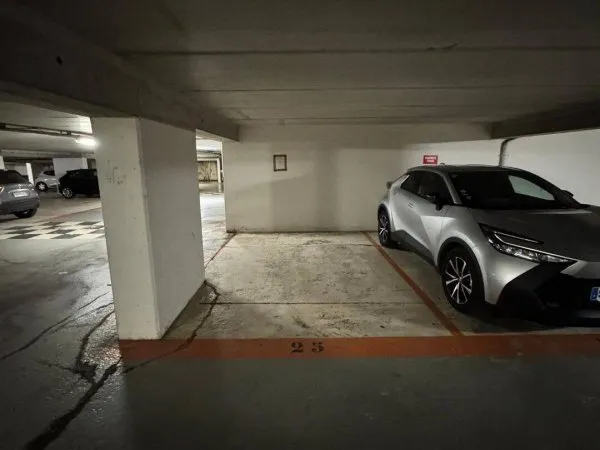 Parking 16 m²