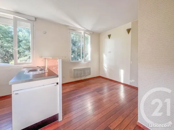 Studio 1 pièce 21 m²