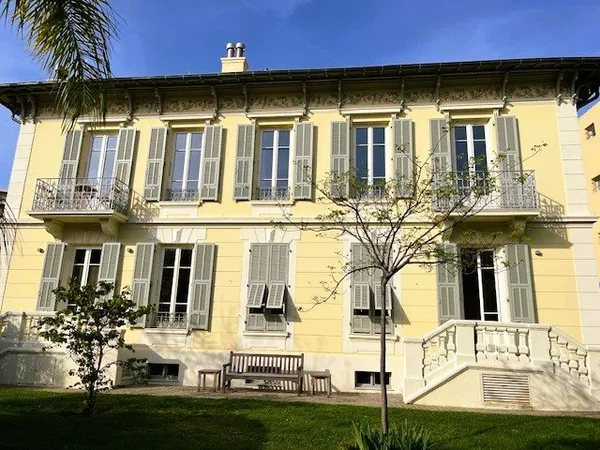 3P A LOUER DANS VILLA RENOVEE