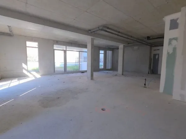 Local commercial 116 m²