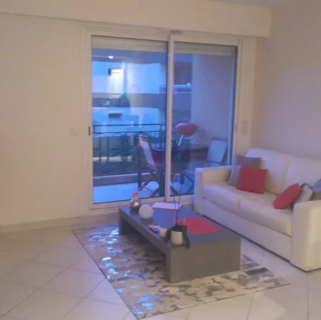 Appartement 2 pièces - 44,15 m2 - Saint-Laurent du Var