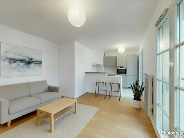 A VENDRE - 2 PIECES - CITE JARDINS