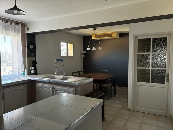 Appartement P3 avec terrasse + places de parking
