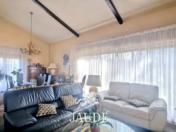 Maison d'architecte de 295 m2 avec logement indépendant