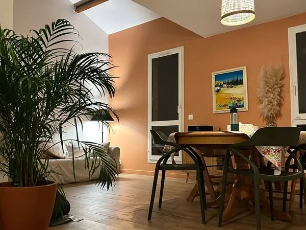 Appartement traversant T5 95m² - plein centre