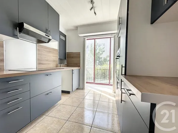 Appartement 4 pièces 81 m²