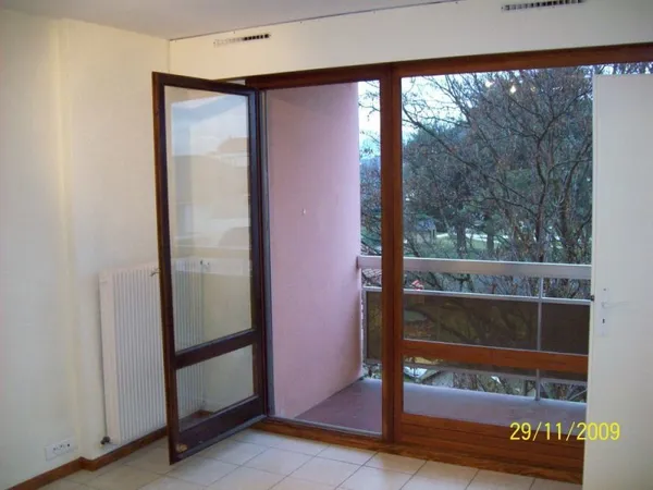 Studio 24M² avec balcon 4M² exposition sud Annemasse