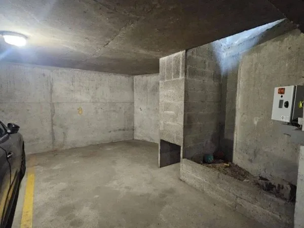 Parking 11 m²