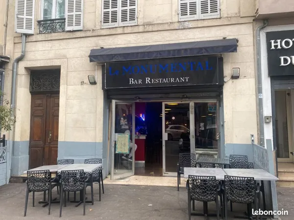 Vends Bar Restaurant avec License 4 Mur et salle Réception