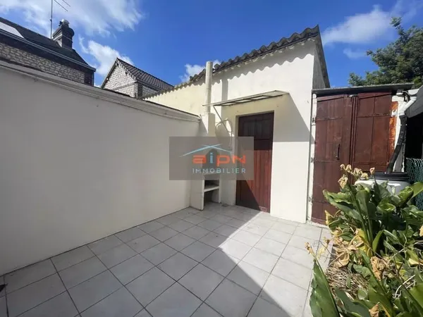 MAISON AVEC GARAGE