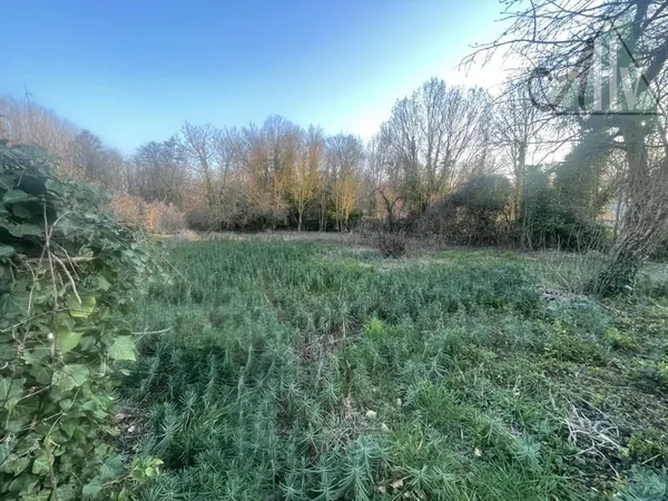 77 - Terrain à bâtir