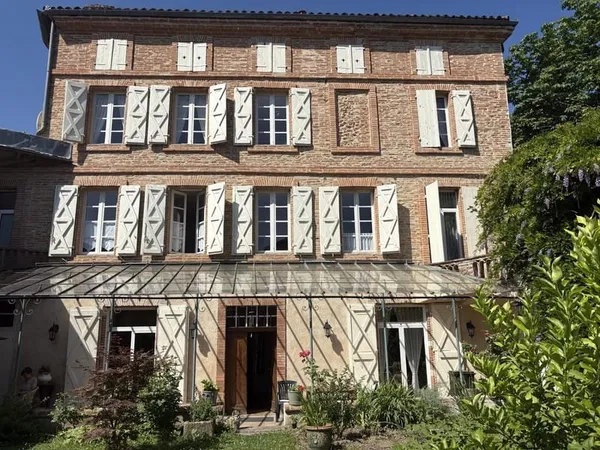Élégante maison de ville à Moissac