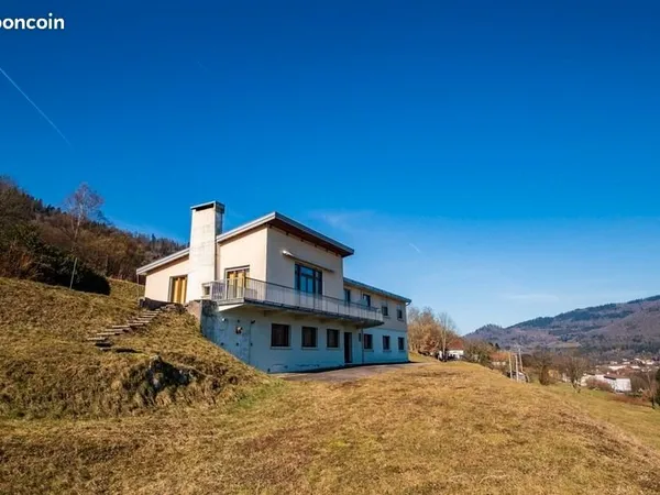 Propriété 10 pièces 195 m²