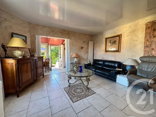 Appartement 3 pièces 114 m²