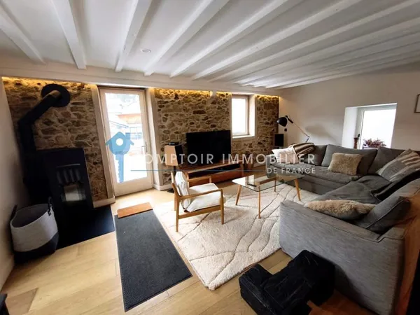 MAGNIQUE MAISON AUX ANGLES (66210)