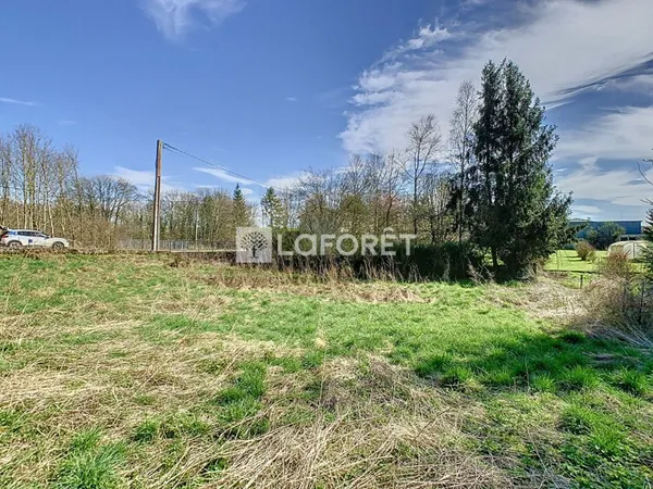 Terrain 770 m²