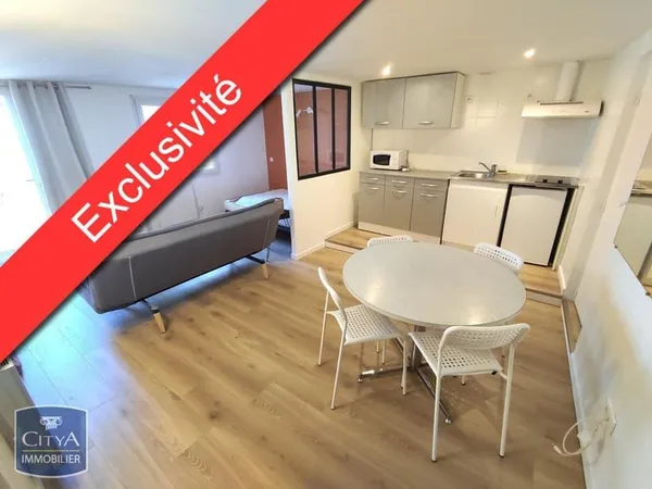 Bâtiment 215 m²