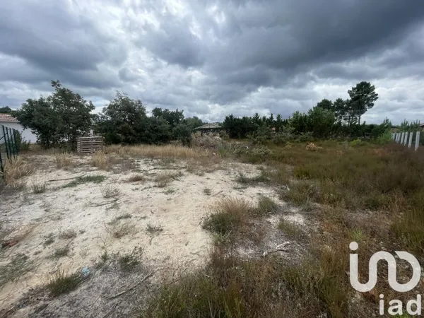 Terrain 1100 m²