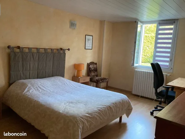 Chambre à louer chez l'habitant à Mérignac