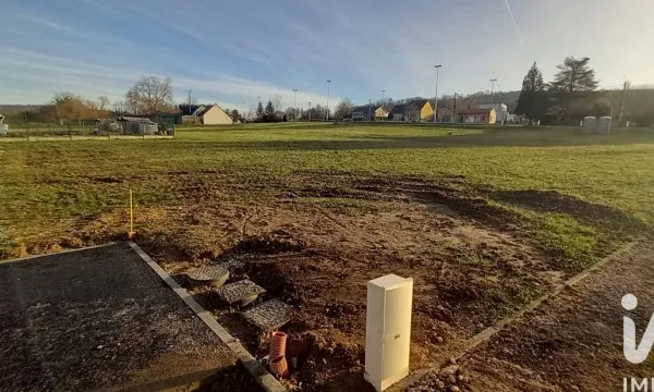 Terrain 919 m²