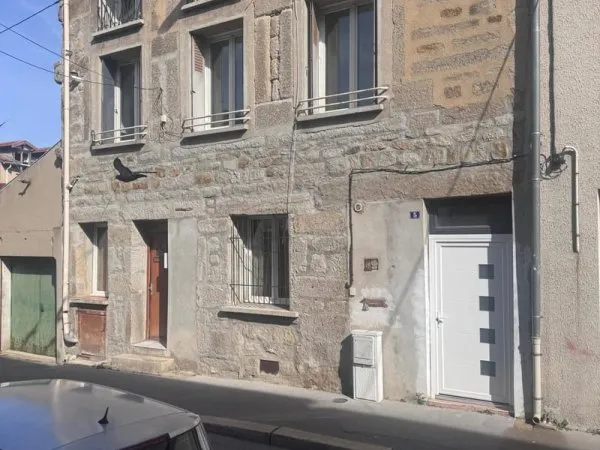 Idéal investisseur ou grande famille - Double logement possible - 130 m² - 42000 Saint-Étienne