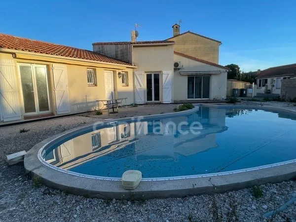 Dpt Pyrénées Orientales (66), à vendre CORNEILLA DEL VERCOL VILLA de plain-pied 3 faces avec piscine