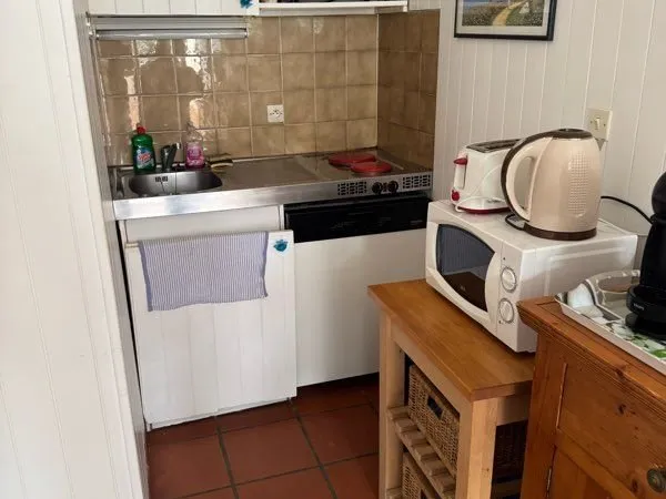 Appartement tous ce fait à pied . Marché à 200 mètres , carrefour et boulangerie