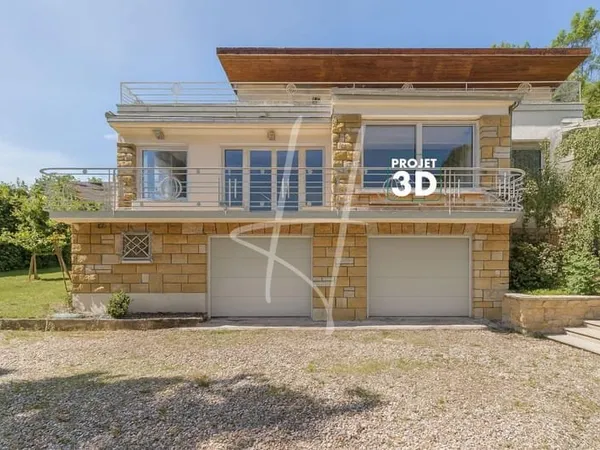 Maison 8 pièces 223 m²