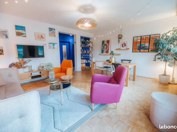 A VENDRE✨ - VIEUX LILLE - APPARTEMENT T3 traversant + Garage + Cave + Balcon
