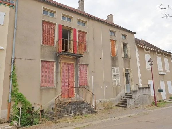 Maison à vendre 3 pièces SAINT SERNIN DU PLAIN (71)