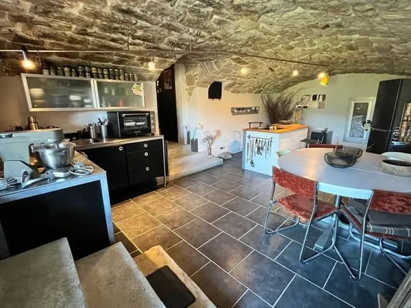 Maison 3 pièces 110 m²