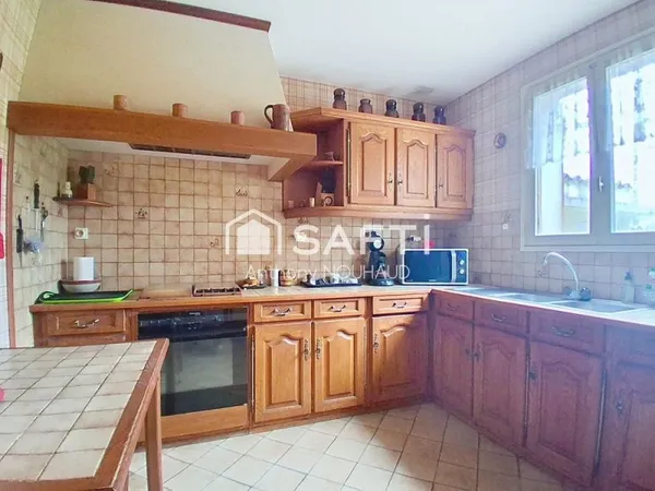 Maison avec travaux, et potentiel, proche de COGNAC