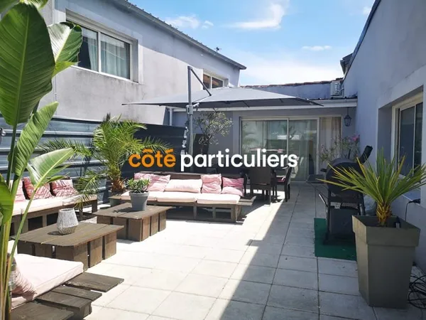 Appartement 5 pièces 222 m²