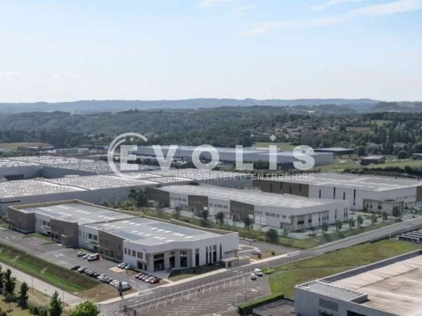 Local d'activité 20600 m²