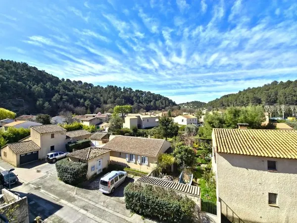 Appartement T3/4 à vendre - MEYRARGUES