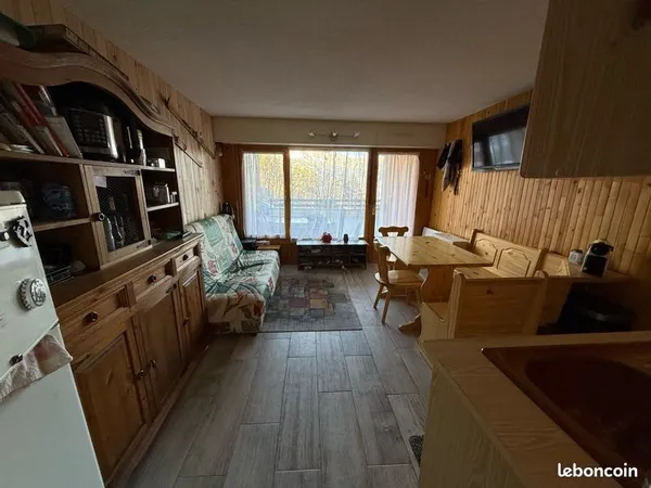 T2 pieds des pistes sauze 1700 vue dégagée