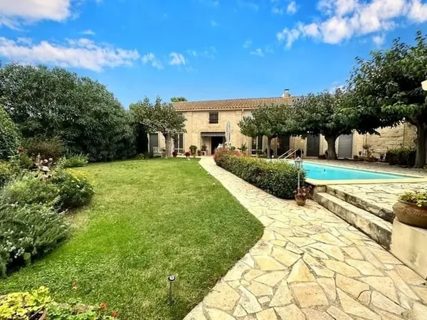 Maison 5 pièces 200 m²