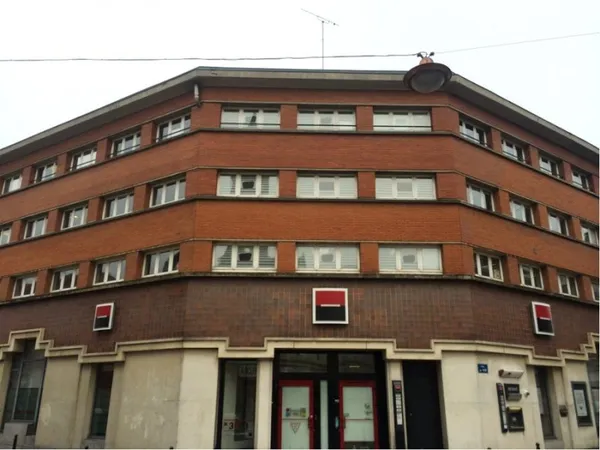 Bureau 870 m²