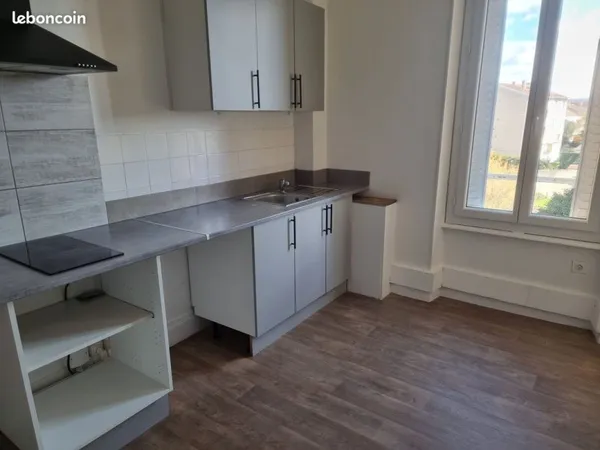 Grand T3 à deux pas du centre-ville de Montluçon